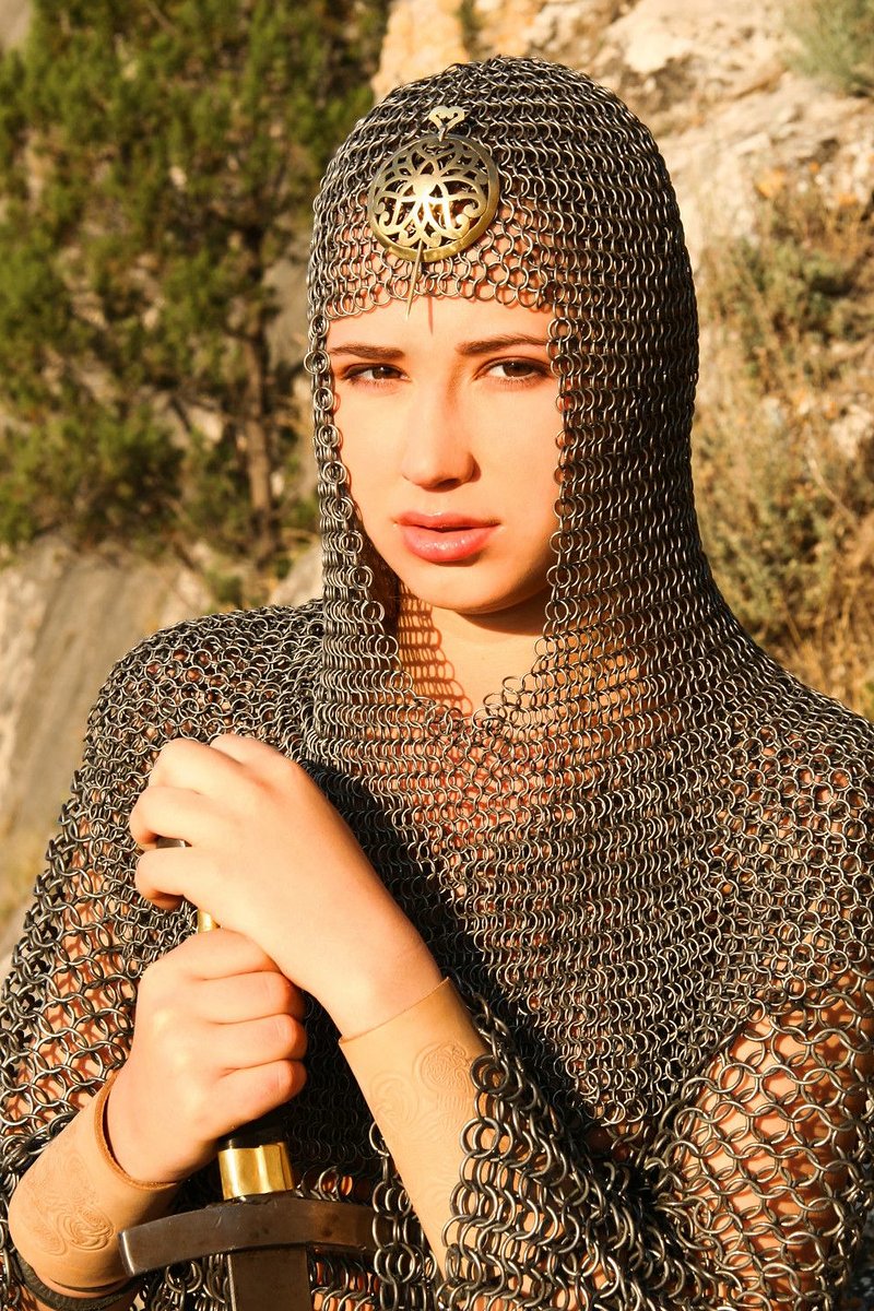 Ксения, 25